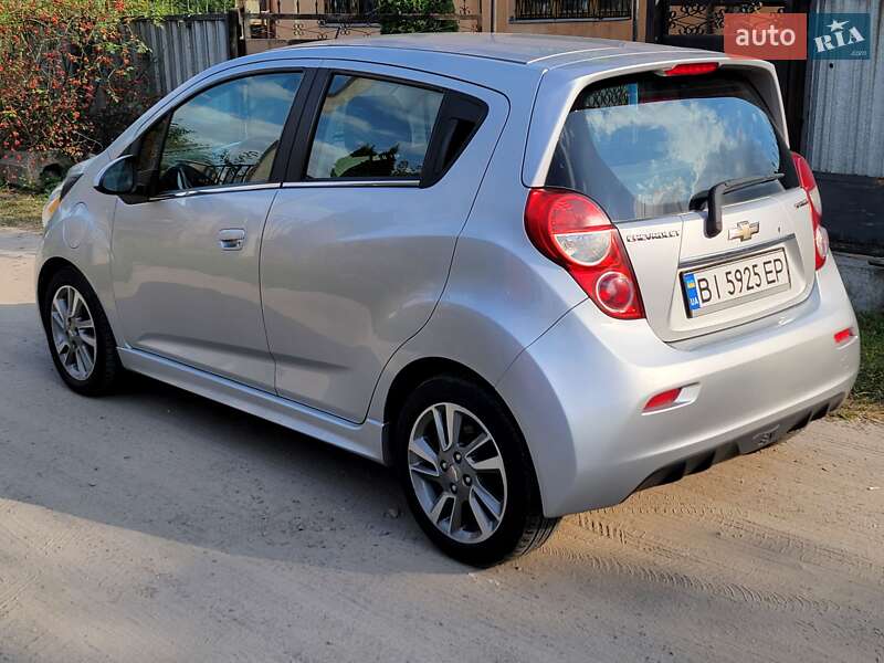 Хэтчбек Chevrolet Spark 2015 в Кременчуге фото 7 Хэтчбек Chevrolet Spark 2015 в Кременчуге