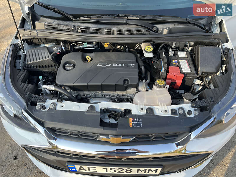 Хетчбек Chevrolet Spark 2018 в Дніпрі