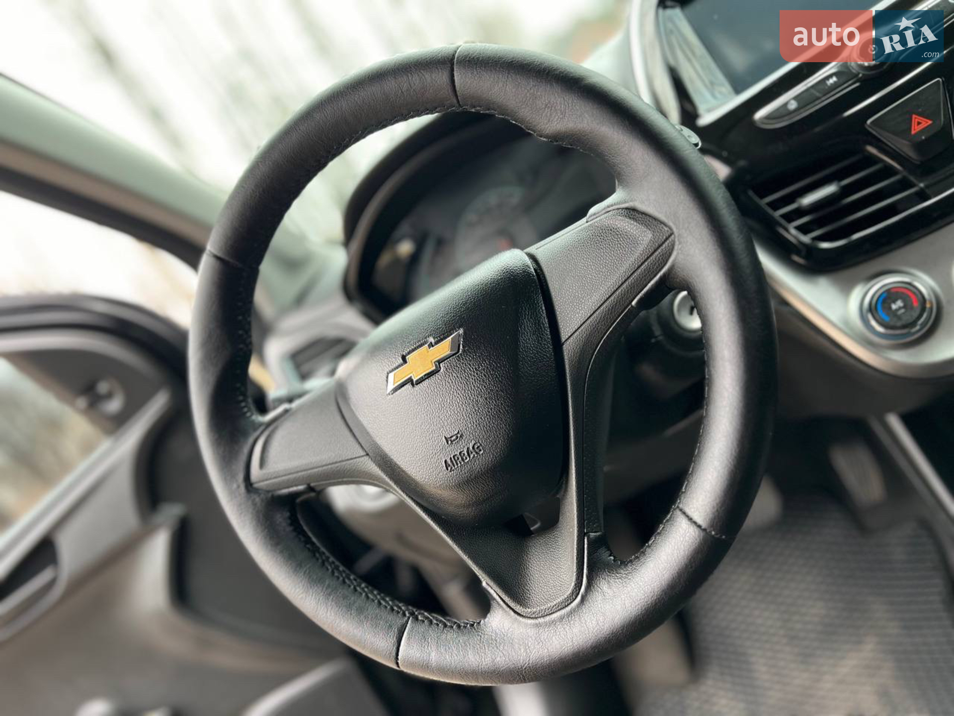 2016 Chevrolet Spark - мініатюра 18