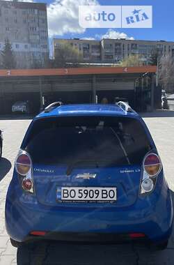 Хетчбек Chevrolet Spark 2010 в Тернополі