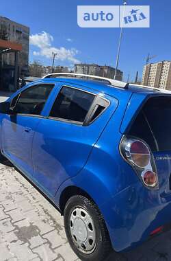 Хэтчбек Chevrolet Spark 2010 в Тернополе