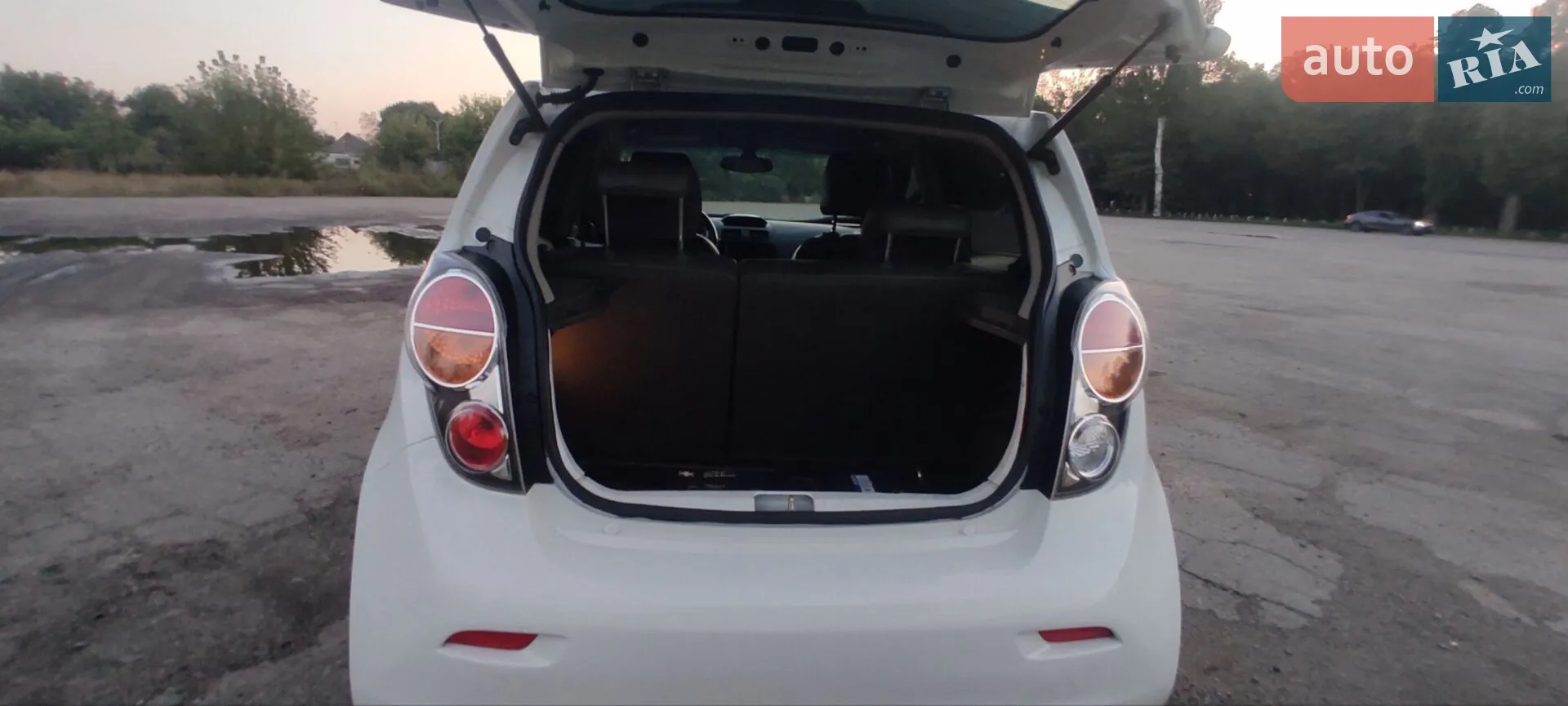 2014 Chevrolet Spark - мініатюра 10
