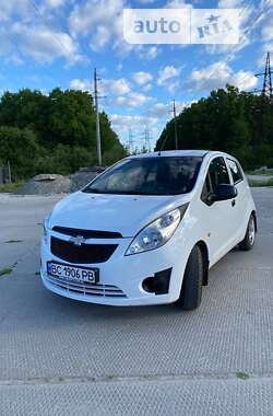 Хэтчбек Chevrolet Spark 2010 в Львове