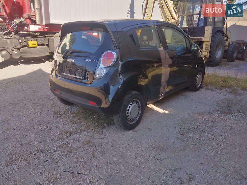 Хетчбек Chevrolet Spark 2012 в Миколаєві