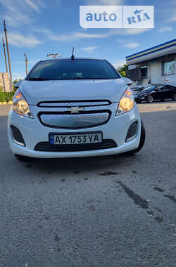 Хетчбек Chevrolet Spark 2015 в Харкові