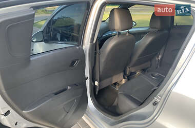 Хэтчбек Chevrolet Spark 2014 в 