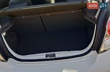 Хетчбек Chevrolet Spark 2015 в 