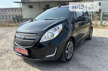 Хэтчбек Chevrolet Spark 2015 в Ровно