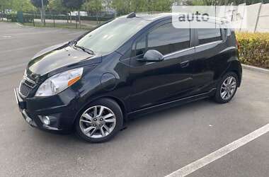 Хэтчбек Chevrolet Spark 2016 в Днепре