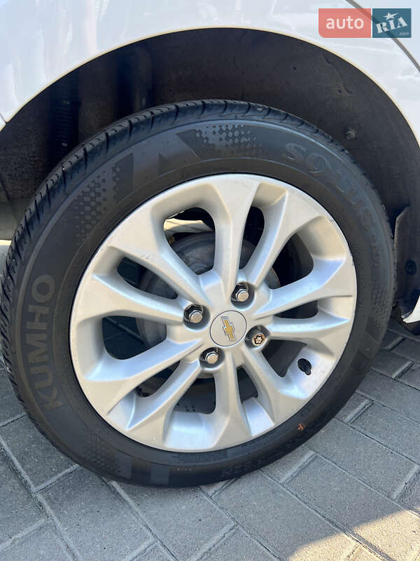Хэтчбек Chevrolet Spark 2019 в Киеве