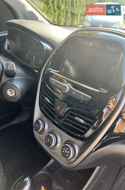 Хэтчбек Chevrolet Spark 2019 в 