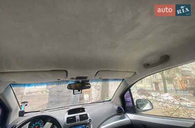 Хэтчбек Chevrolet Spark 2013 в 