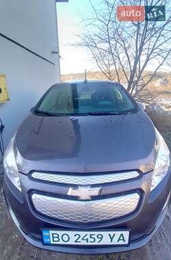 Хэтчбек Chevrolet Spark 2014 в Тернополе