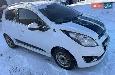 Хэтчбек Chevrolet Spark 2013 в Харькове