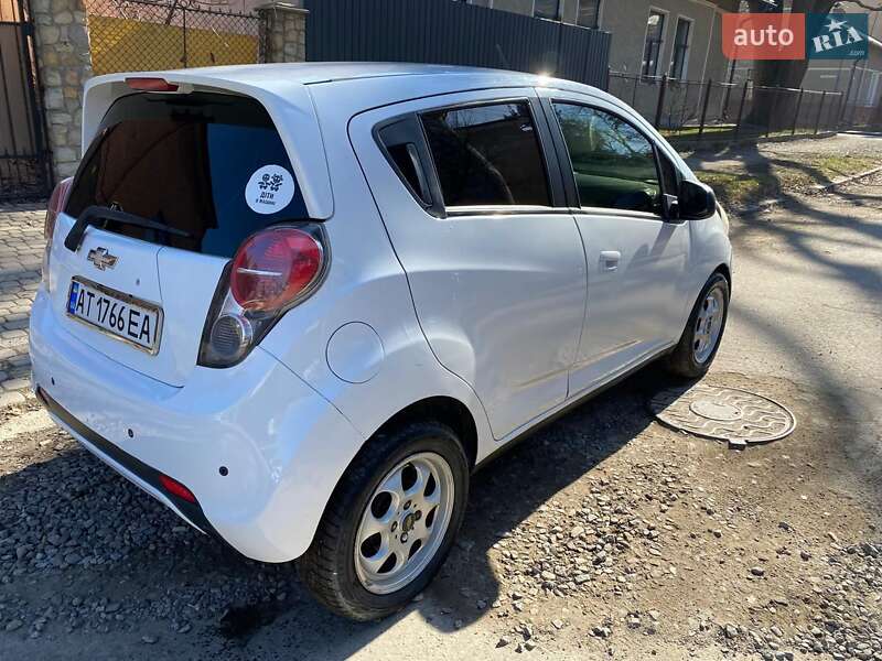 Хэтчбек Chevrolet Spark 2013 в Ивано-Франковске фото 2 Хэтчбек Chevrolet Spark 2013 в Ивано-Франковске