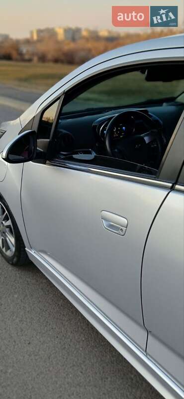 Хетчбек Chevrolet Spark 2016 в Кривому Розі