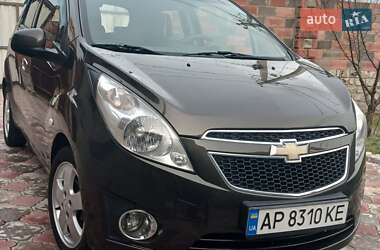 Хэтчбек Chevrolet Spark 2012 в 