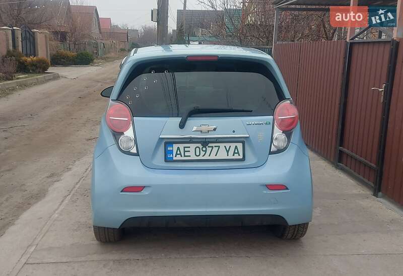 Хэтчбек Chevrolet Spark 2013 в Никополе