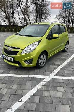 Хэтчбек Chevrolet Spark 2010 в 