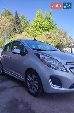 Хэтчбек Chevrolet Spark 2016 в 