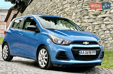 Хэтчбек Chevrolet Spark 2016 в 