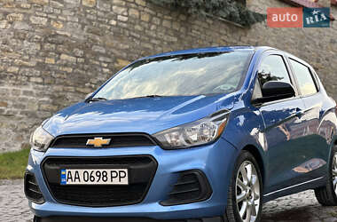 Хэтчбек Chevrolet Spark 2016 в 