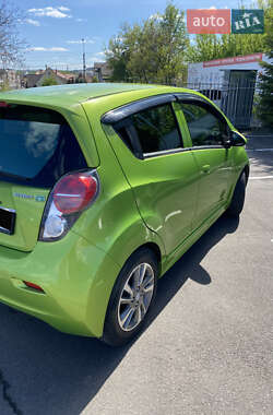 Хэтчбек Chevrolet Spark 2014 в 