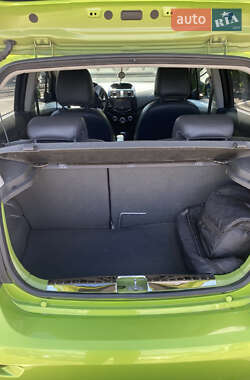 Хэтчбек Chevrolet Spark 2014 в 