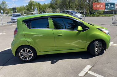 Хэтчбек Chevrolet Spark 2014 в 