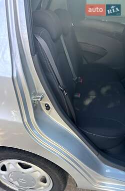 Хэтчбек Chevrolet Spark 2021 в 