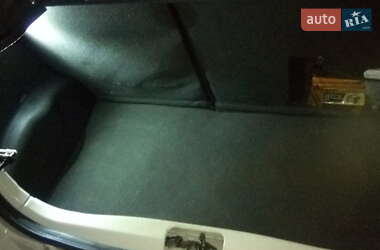 Хэтчбек Chevrolet Spark 2010 в 