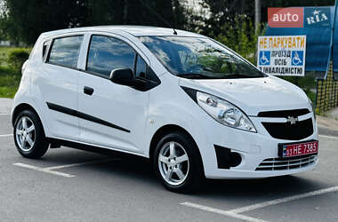 Хетчбек Chevrolet Spark 2012 в 
