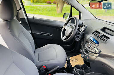 Хетчбек Chevrolet Spark 2012 в 