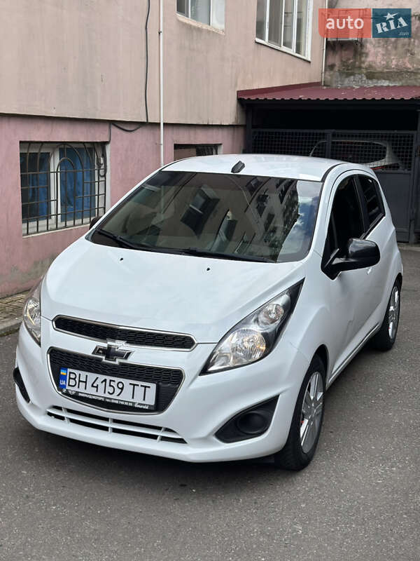 Хэтчбек Chevrolet Spark 2012 в Одессе