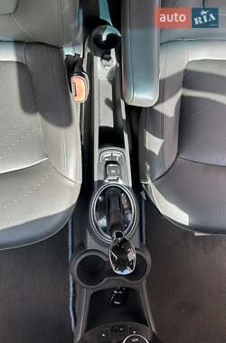 Хэтчбек Chevrolet Spark 2015 в 