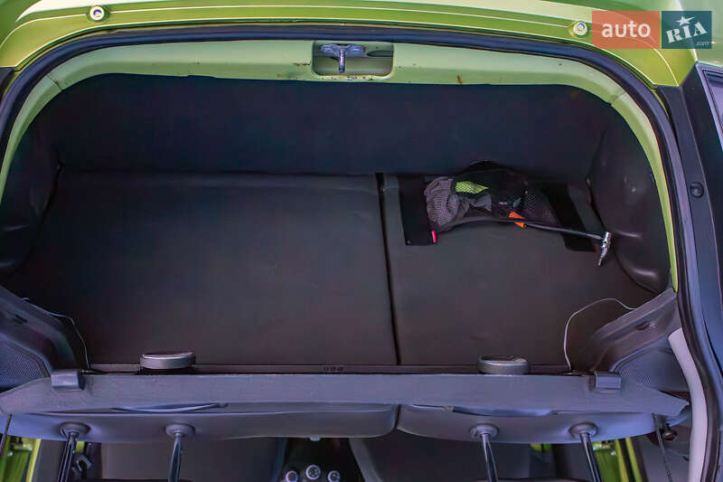 Хэтчбек Chevrolet Spark 2012 в Ровно