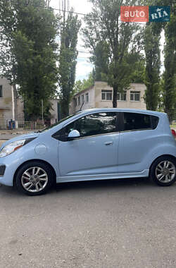 Хэтчбек Chevrolet Spark 2013 в 