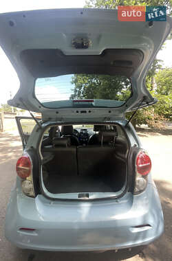 Хэтчбек Chevrolet Spark 2013 в 