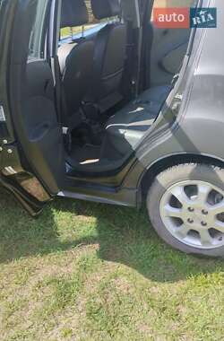 Хэтчбек Chevrolet Spark 2014 в 