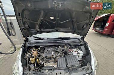 Хетчбек Chevrolet Spark 2011 в 
