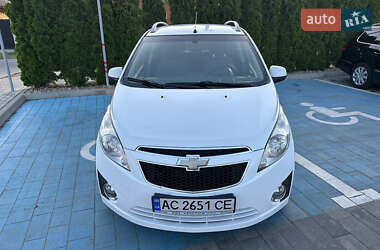 Хэтчбек Chevrolet Spark 2011 в 