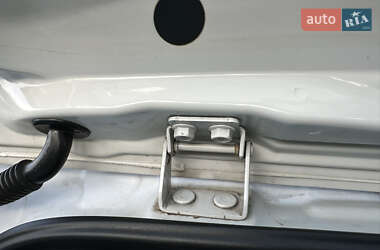 Хэтчбек Chevrolet Spark 2011 в 