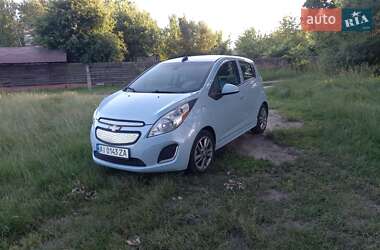 Хэтчбек Chevrolet Spark 2016 в 