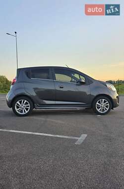 Хэтчбек Chevrolet Spark 2013 в 