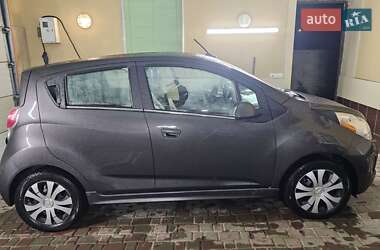 Хэтчбек Chevrolet Spark 2013 в 
