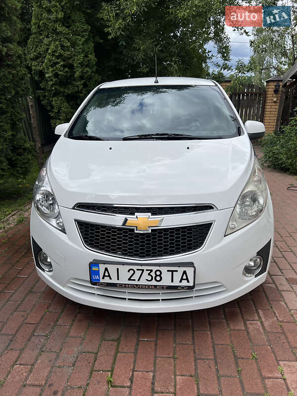 Хэтчбек Chevrolet Spark 2010 в Броварах