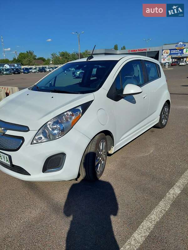 Хэтчбек Chevrolet Spark 2016 в Полтаве фото 2 Хэтчбек Chevrolet Spark 2016 в Полтаве