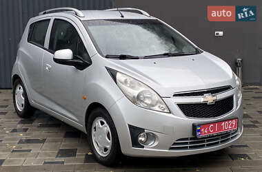 Хетчбек Chevrolet Spark 2011 в 