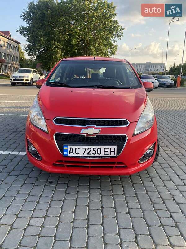 Хетчбек Chevrolet Spark 2013 в 
