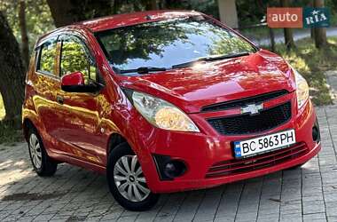 Хетчбек Chevrolet Spark 2011 в 